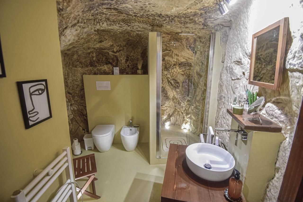 Villa Domum In Petra Casa Nella Roccia Self Check - In Modica Exterior foto